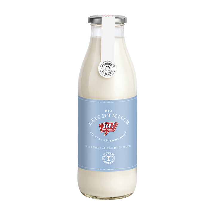 Bio-Leichtmilch in der Mehrwegflasche