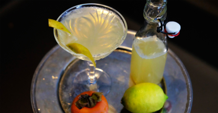 Zitrus-Kaki-Cocktail