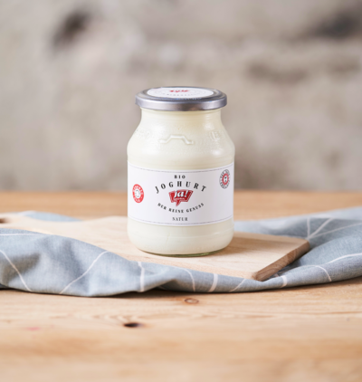 Bio-Naturjoghurt im Mehrwegglas