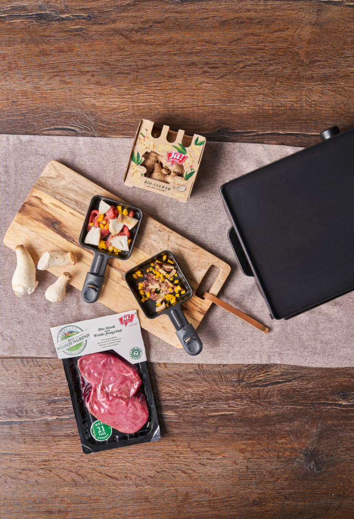 Asiatisches Raclette mit Bio-Weidejungrind und Kräuterseitlingen