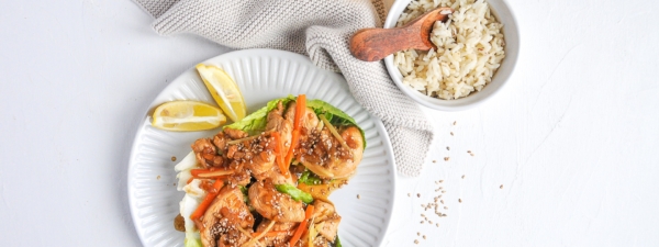 Asia-Salatherzen gefüllt mit Wiesenhendl und Gemüse