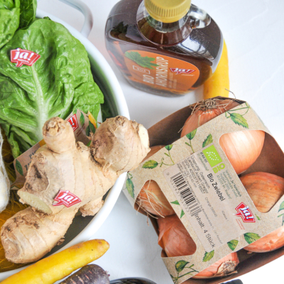 Asia-Salatherzen gefüllt mit Wiesenhendl littlebee.at