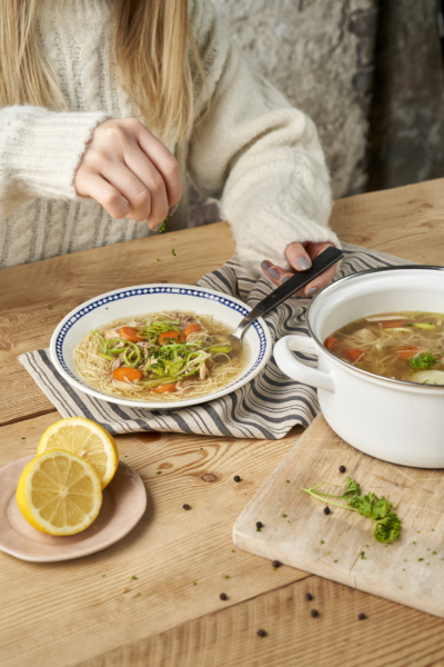 Hühnersuppe Wiesenhendl