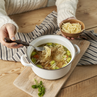 Hühnersuppe Wiesenhendl