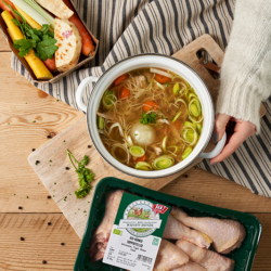 Bio-Hühnersuppe