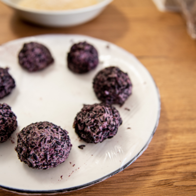 Bio-Wiesenhendl mit Pilzjus & knusprigem Bio-Seewinkler Reis