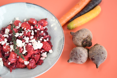 Gnocchi-Bowl rote Rübe Feta