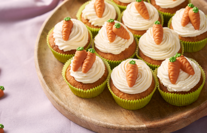 Cupcakes mit Bio-Karotten und Frischkäse