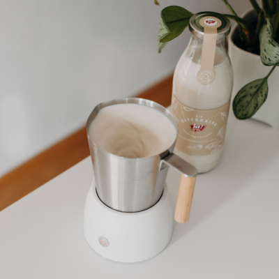 Kaffee Latte mit Bio-Hafermilch
