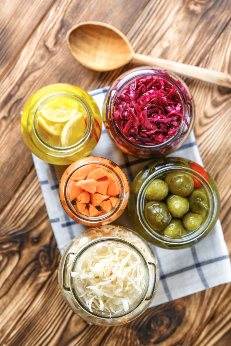 Einlegen, einmachen, einkochen – den Sommer haltbar machen