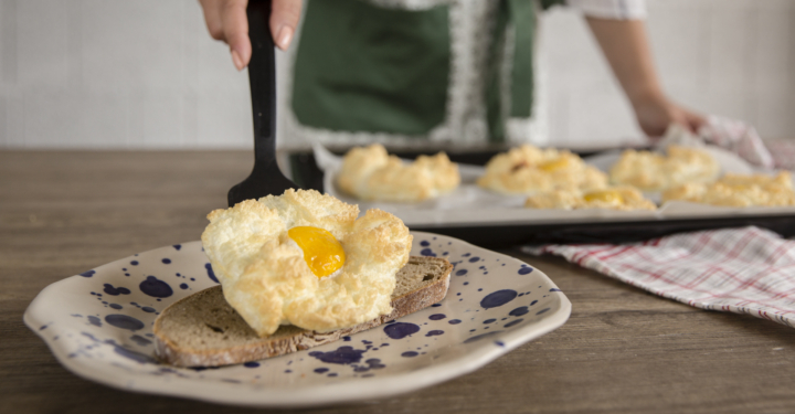 Was sind „Cloud Eggs“? Rezept für wolkige Eier