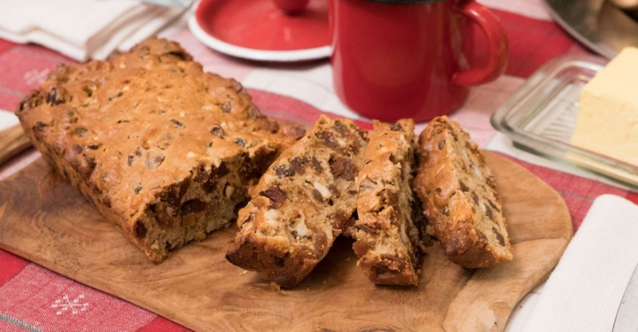 Aus der Frühstückspension: Früchtebrot