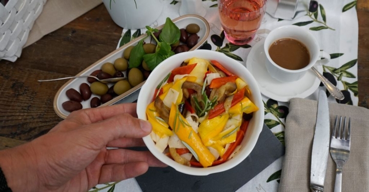 Aus der Frühstückspension: Mediterraner Frühstückssalat