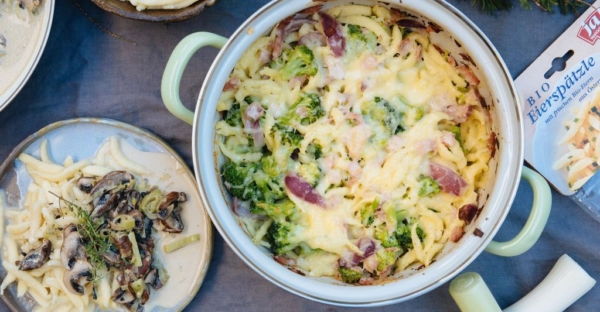 Bio-Eierspätzle mit Brokkoli überbacken