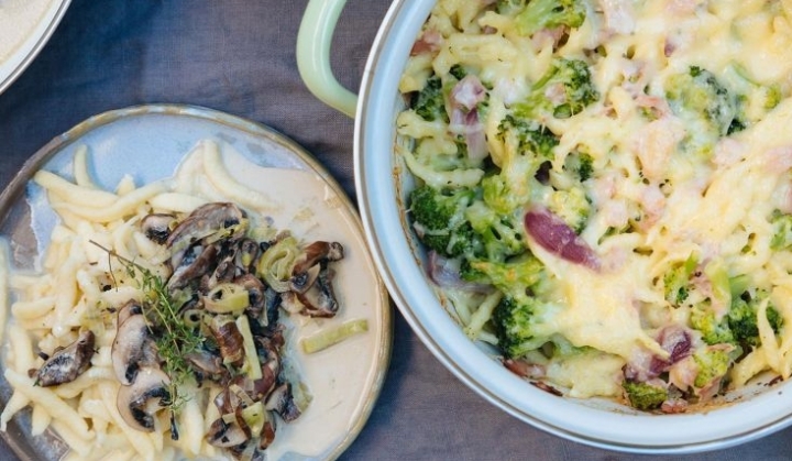 Bio-Eierspätzle mit Creme-Champignons