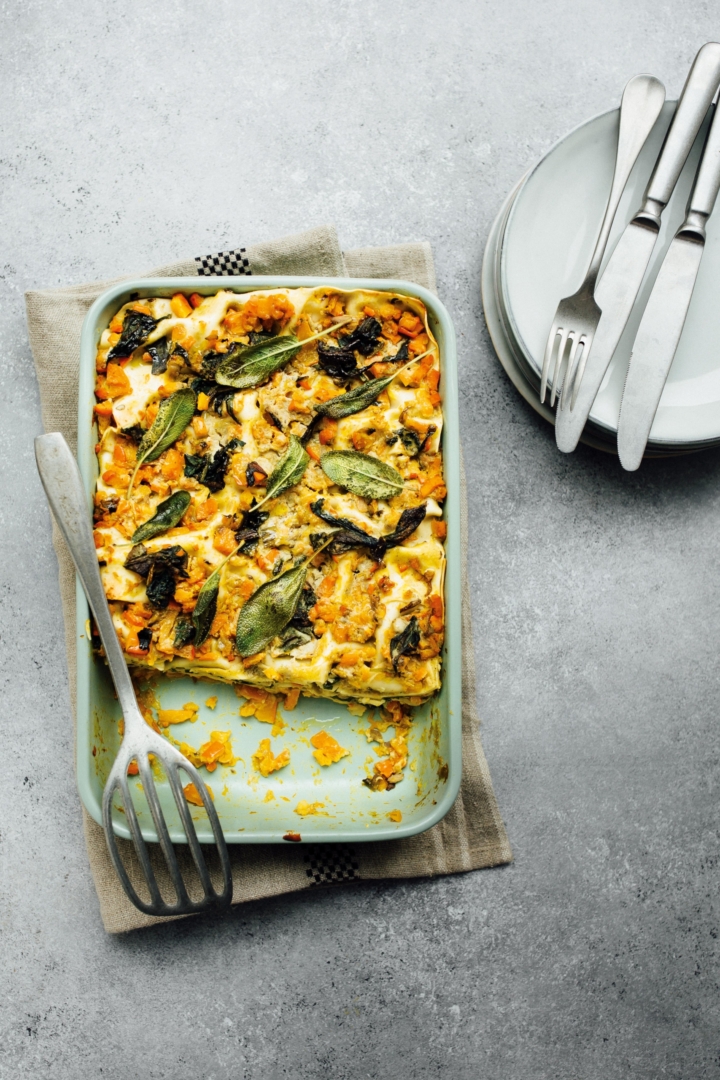 Kürbis-Mangold-Lasagne mit Salbei Béchamel