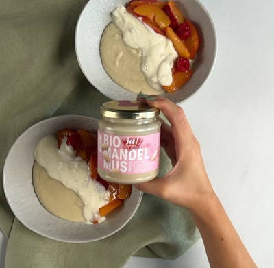 Ruck-Zuck-Grieß mit Mandelmus