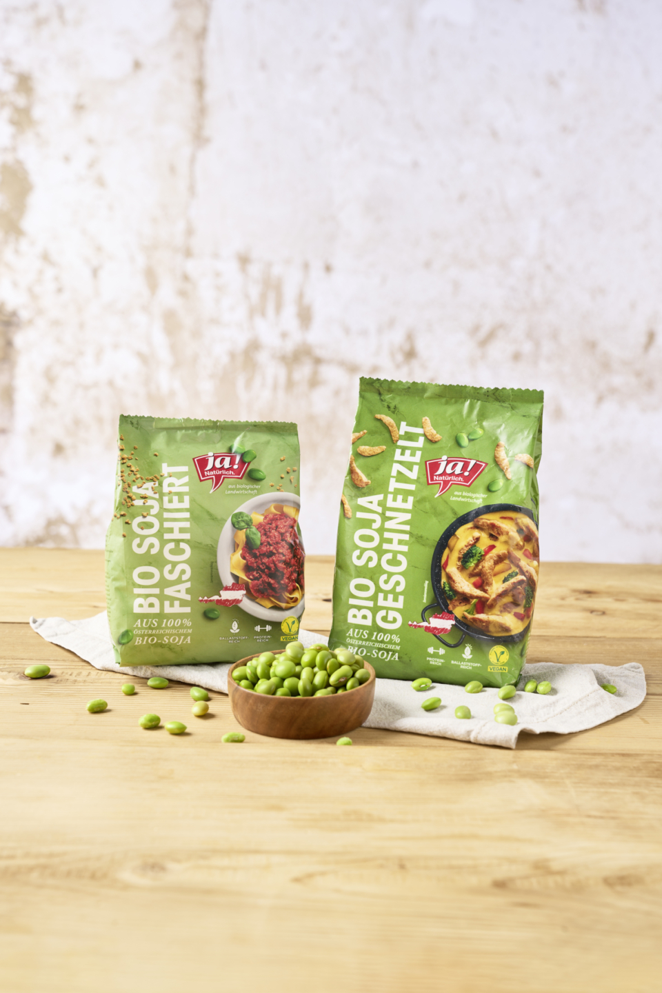 Jetzt neu und aus 100 % österreichischem Soja: Bio-Soja Geschnetzelt und Bio-Soja Faschiert