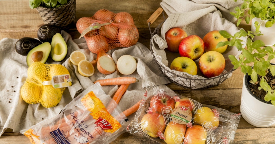 Karton- statt Plastiktassen bei Bio-Obst & -Gemüse