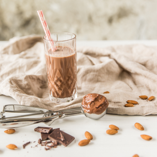 Veganer Bio-Schokoeisshake.