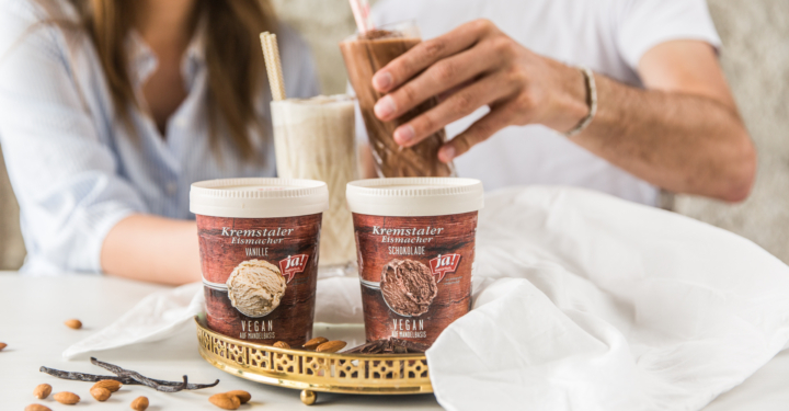 Vegane Milkshakes: Eiskakao und Frozen Vanilla Latte