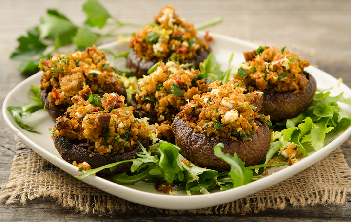 Gefüllte Champignons mit Feta und getrockneten Tomaten