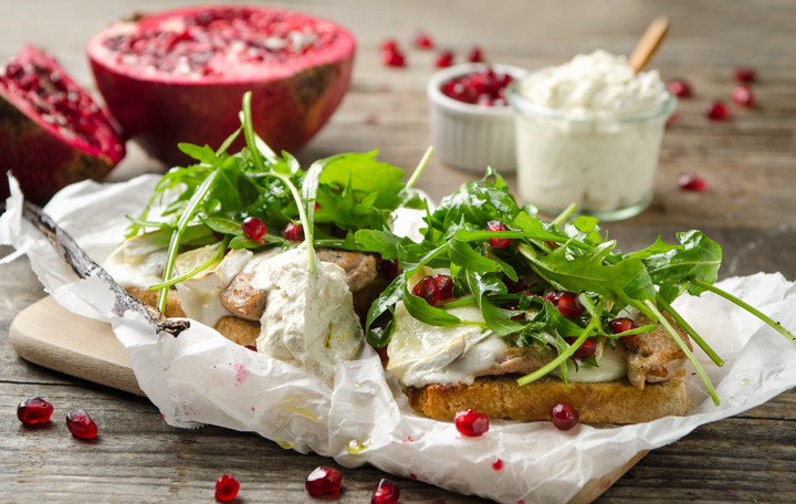 Winter-Toast mit Strohschwein-Streifen