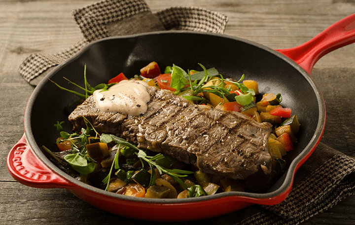 Entrecote vom Jungrind mit Sauce Ajoli und Ratatouille