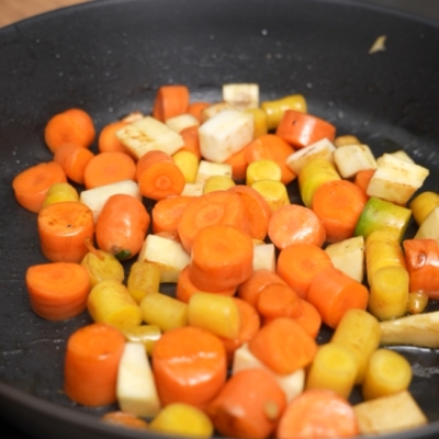 Geschmortes Weidejungrind mit Erdäpfel Pilz Roulade Marcel Drabits Ja! Natürlich