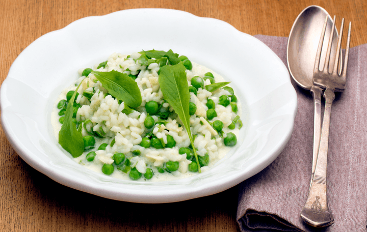 Risotto mit Löwenzahn und Erbsen