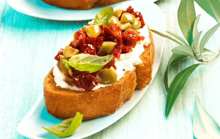 Bruschetta Mit Oliven Und Getrockneten Tomaten - Rezepte Suchen