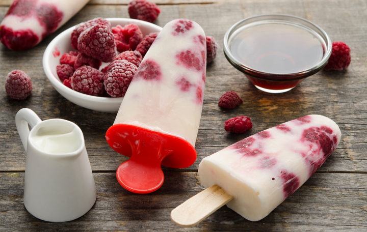 Himbeer-Joghurt-Ahornsirup Eis am Stiel