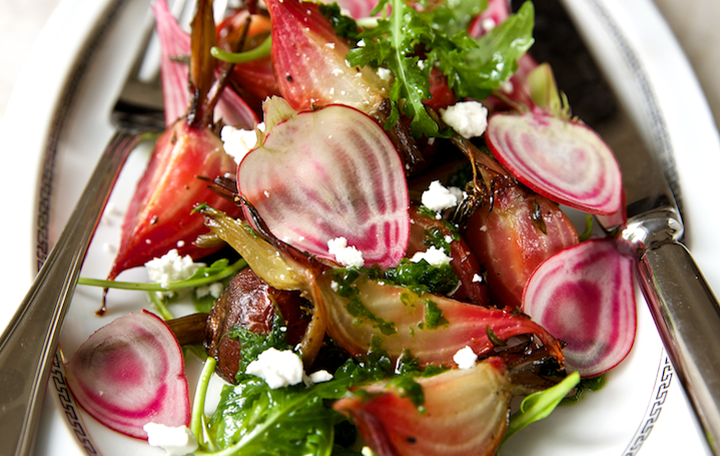 Gebackene Rote Rüben mit Feta und Rucolaöl