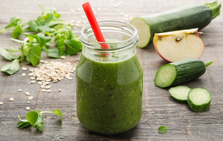 Vogerlsalat-Apfel-Haferflocken Smoothie