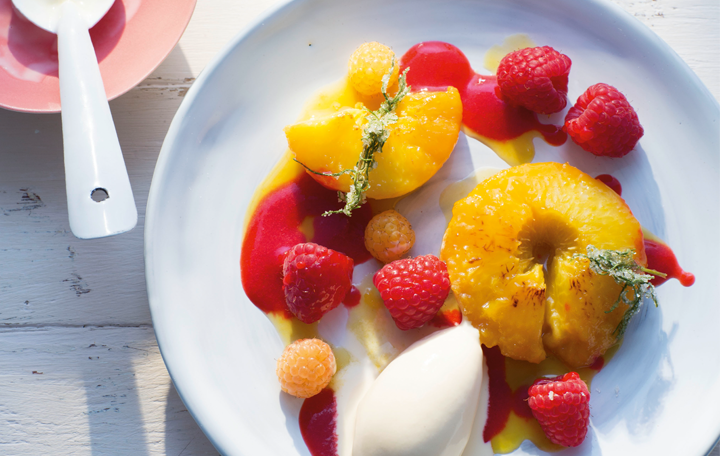 Pfirsich Melba mit Rosmarineis | Rezept – Ja! Natürlich