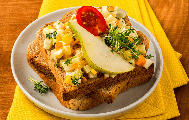 Tartar vom Emmentaler mit kleinem Gemüse und Birnen
