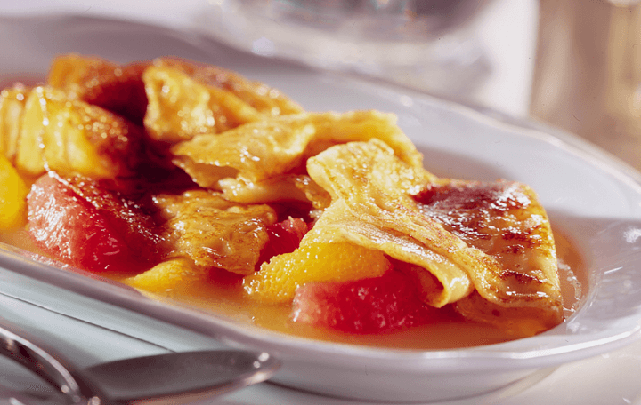 Flambierte Palatschinken auf Blutorangen-Orangen-Kompott | Rezept – Ja ...