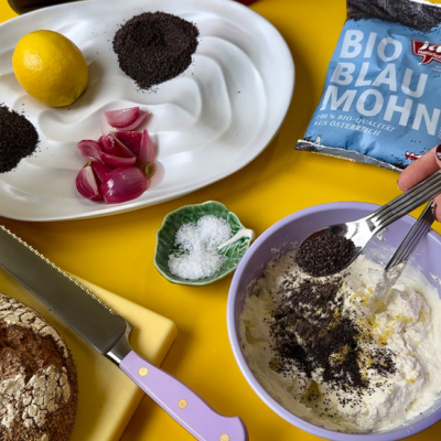 Wiederbrot mit Mohn-Zitronen Frischkäse Rezept Step 2 - Ja! Natürlich