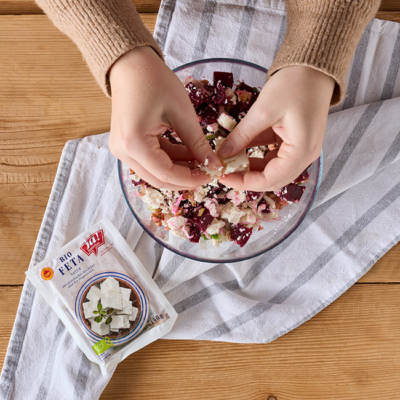 Rote Rüben Salat mit Feta Rezept Step 4 - Ja! Natürlich