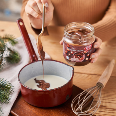 Lebkuchen-Nougat-Likör Rezept Step 2 - Ja! Natürlich