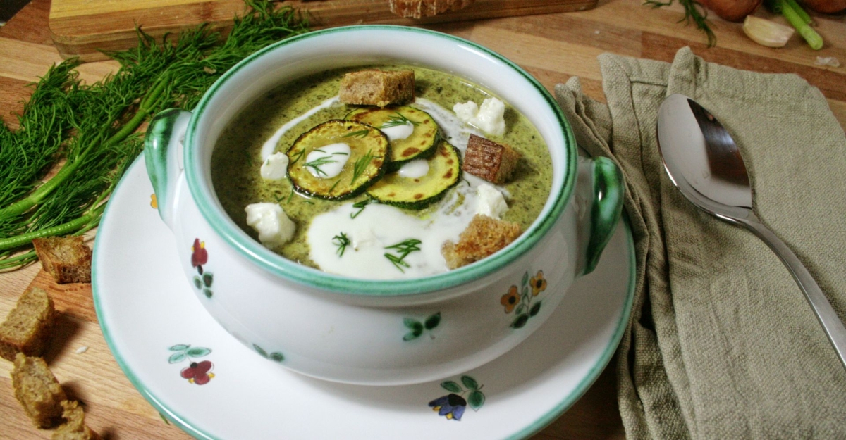 Spinat-Zucchini-Cremesuppe | Rezept