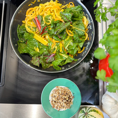 Kürbis Spaghetti Bowl mit Ja! Natürlich Bio-Kürbis