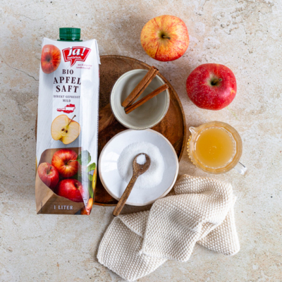 Bio-Milchreis mit Apfelkompott und Mohnöl von Ja! Natürlich