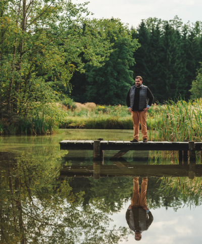 Bio-Bauer Andreas Fischer-Ankern am Steg - Ja! Natürlich