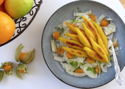 Schupfnudeln auf Bio-Fenchel Salat mit Physalis.