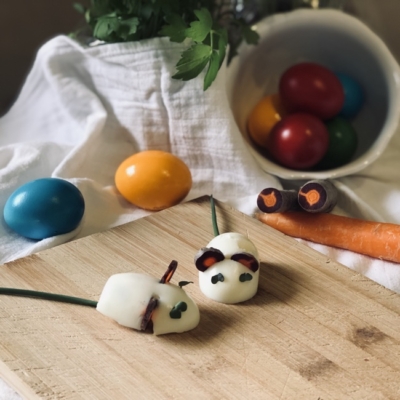 Food-Art-Mäuse aus Bio-Eiern.