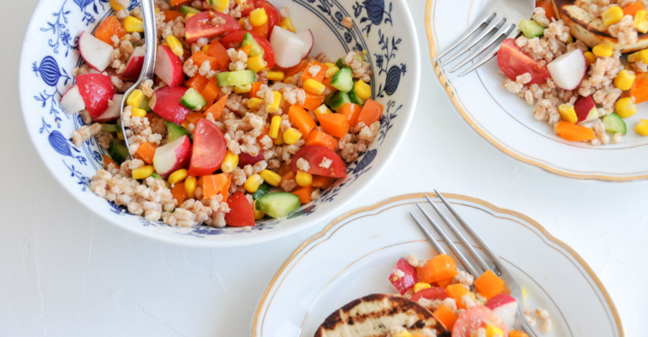 Dinkelreis-Salat mit knackigem Gemüse