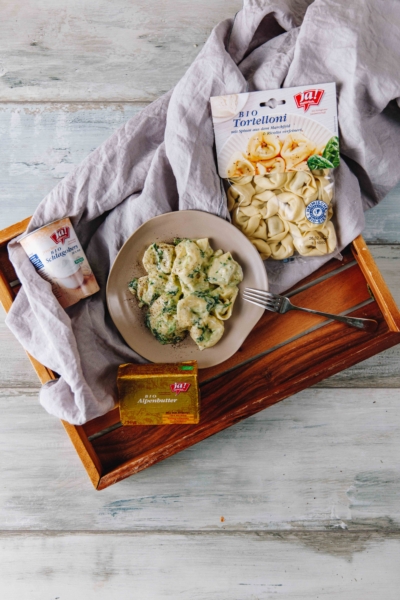 Gericht aus Ja! Natürlich Bio Tortelloni, Alpenbutter und Schlagobers.