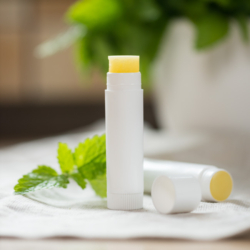 Lippenpflegestift mit Minze.