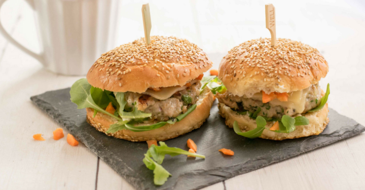 Rezept für selbstgemachte Bio-Burger-Buns & Hendl-Burger